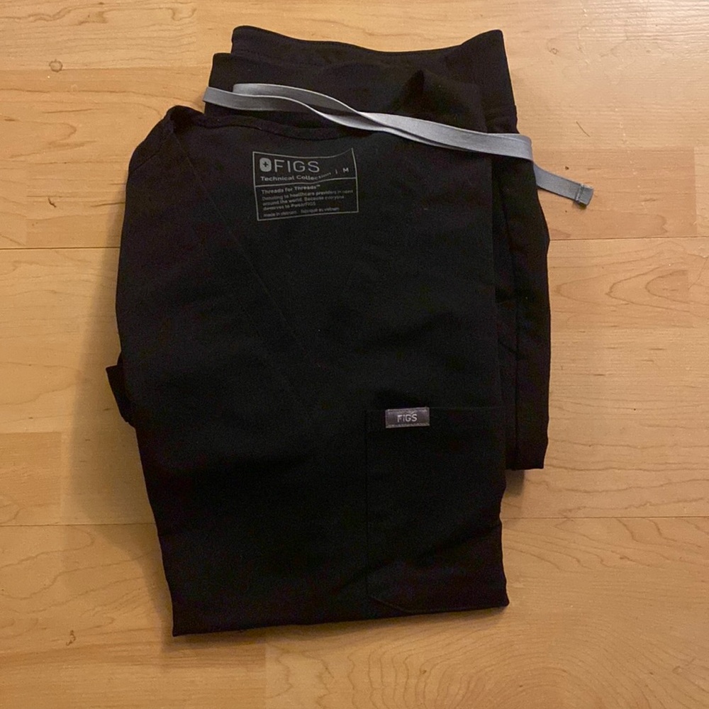 Figs black scrub set